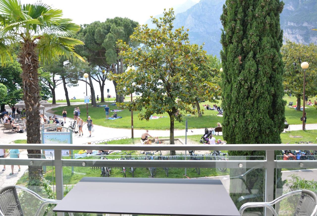 Terrazza Sul Lago Riva del Garda Esterno foto
