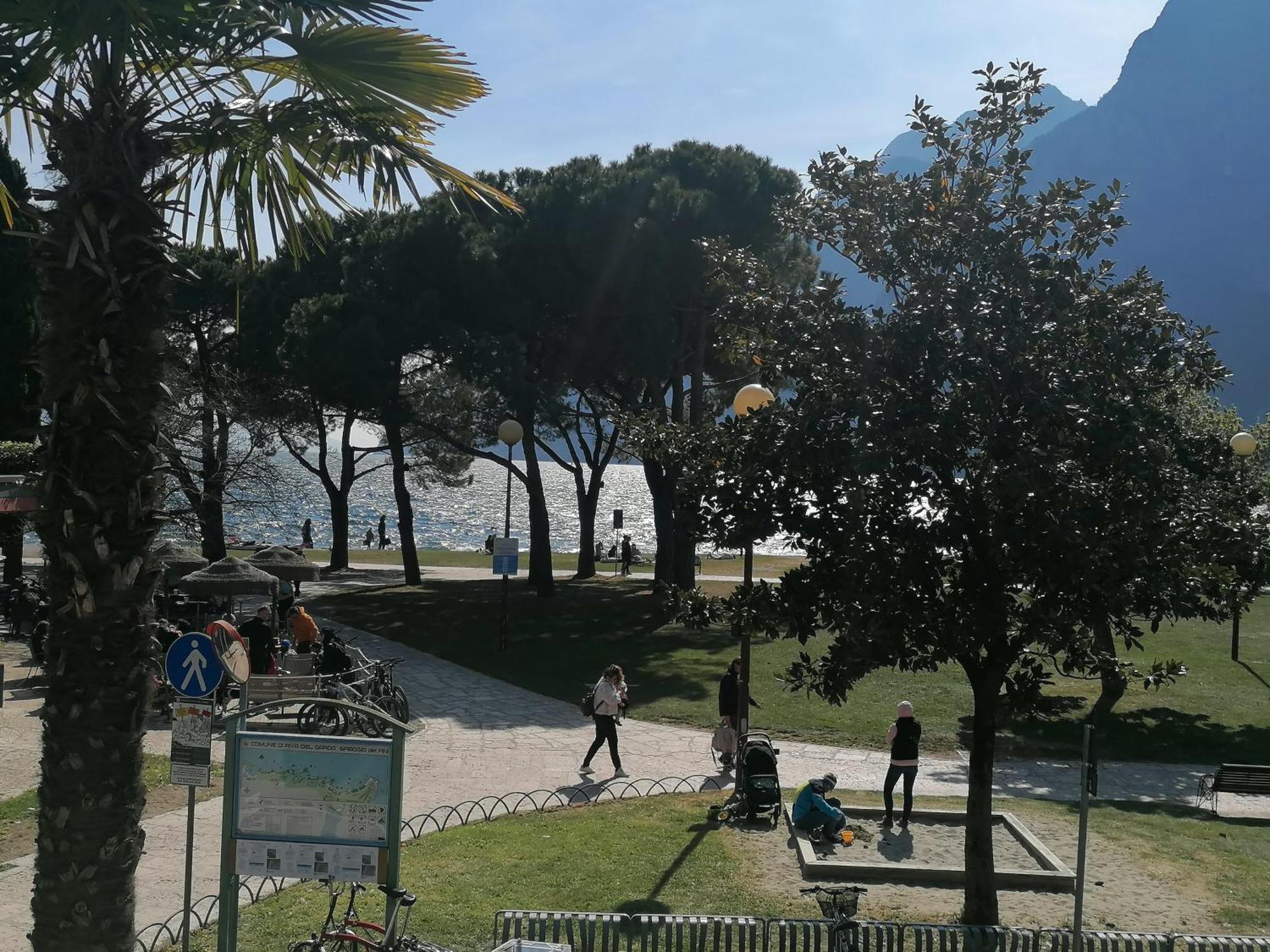 Terrazza Sul Lago Riva del Garda Esterno foto